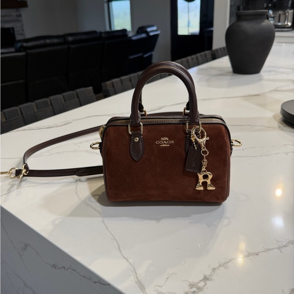 Coach Rowan - Picture 2 of 7